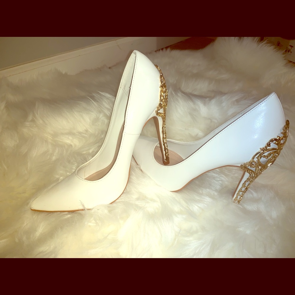 EMBELLISHED STILETTO PUMP